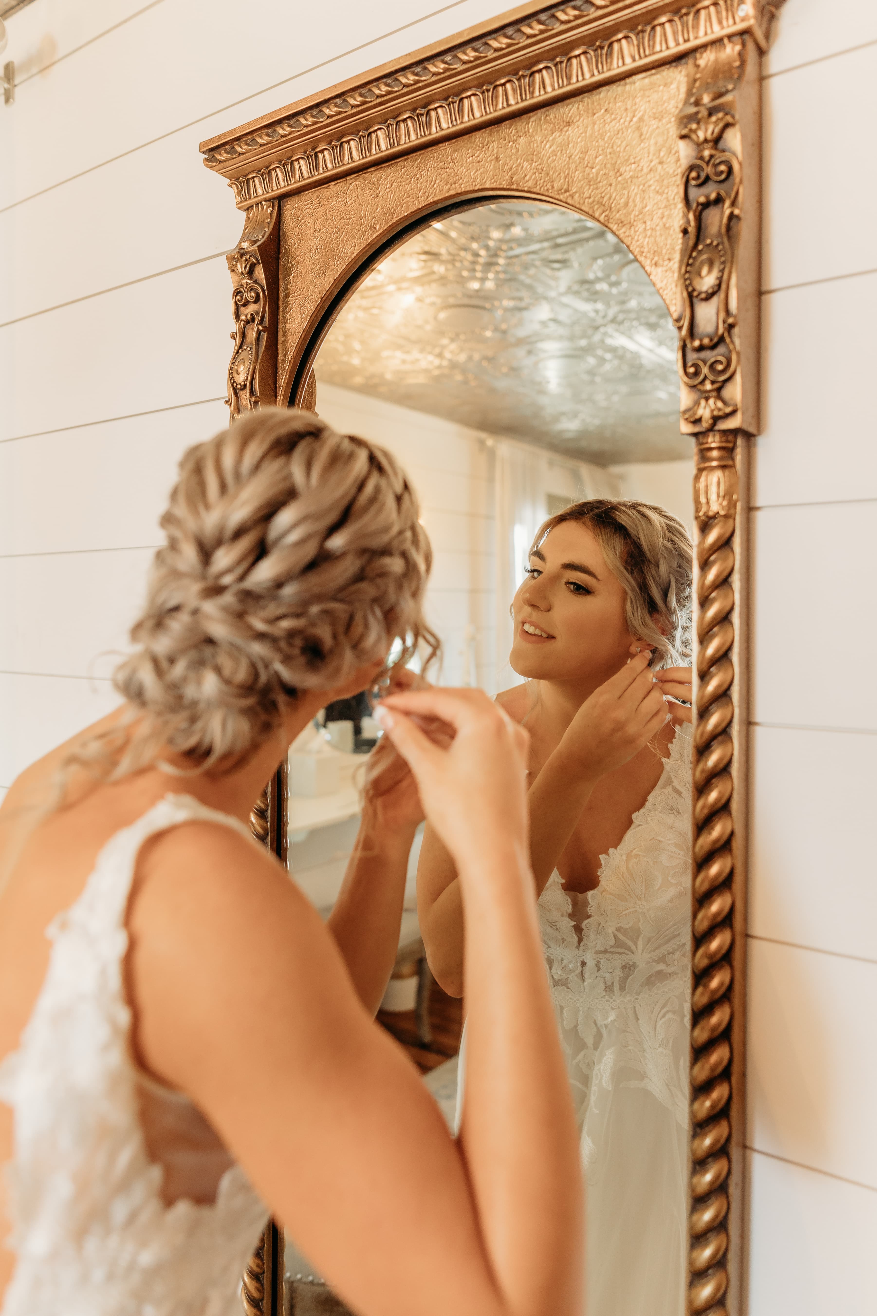 Lash Extensions vs. False Lashes for Your Wedding Day